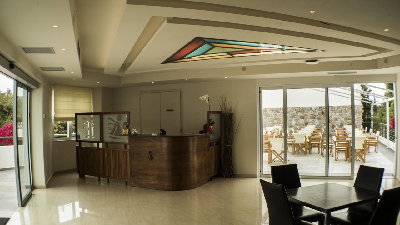 Junior Hotel Íria Esterno foto
