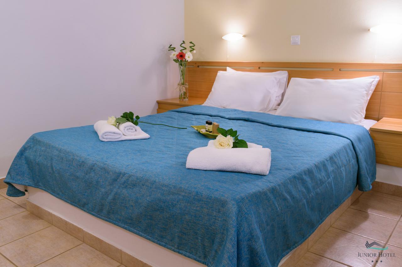 Junior Hotel Íria Esterno foto
