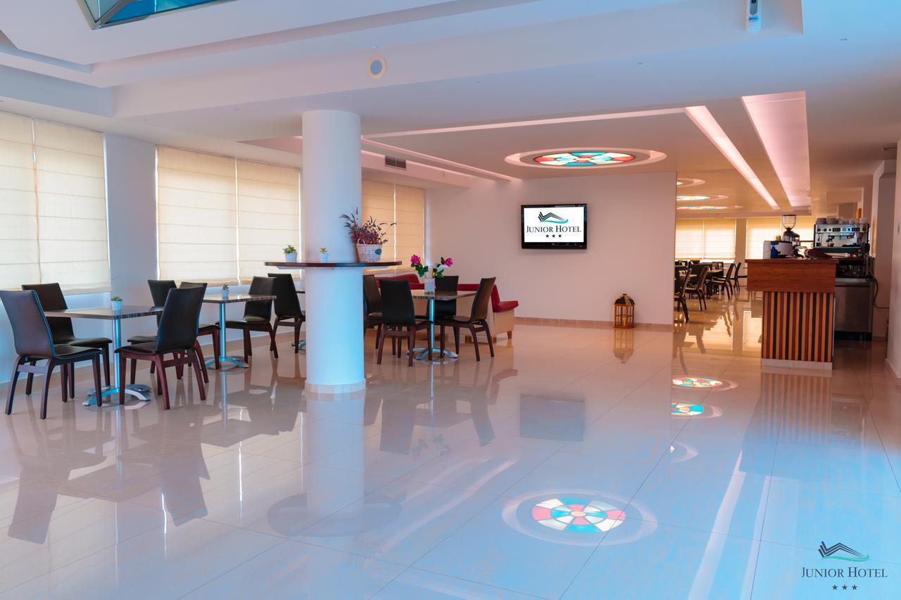 Junior Hotel Íria Esterno foto