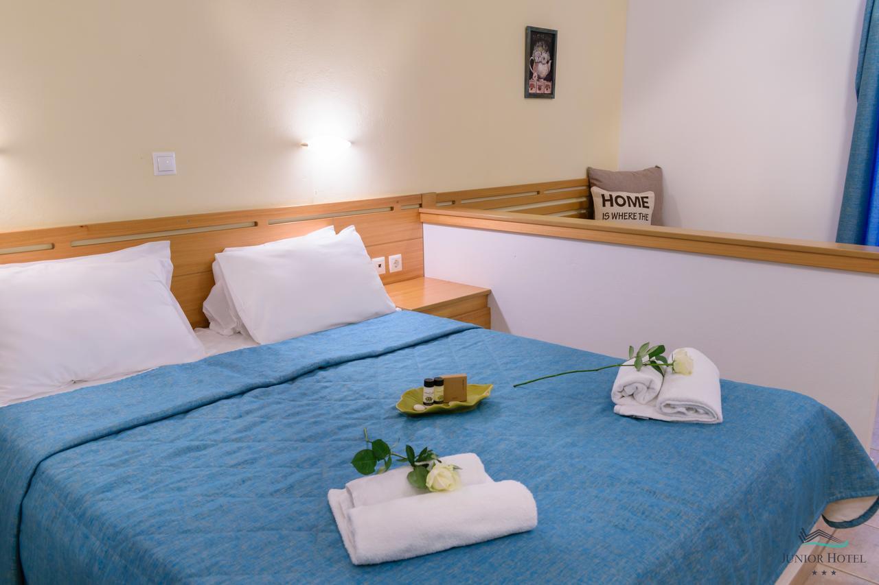 Junior Hotel Íria Esterno foto