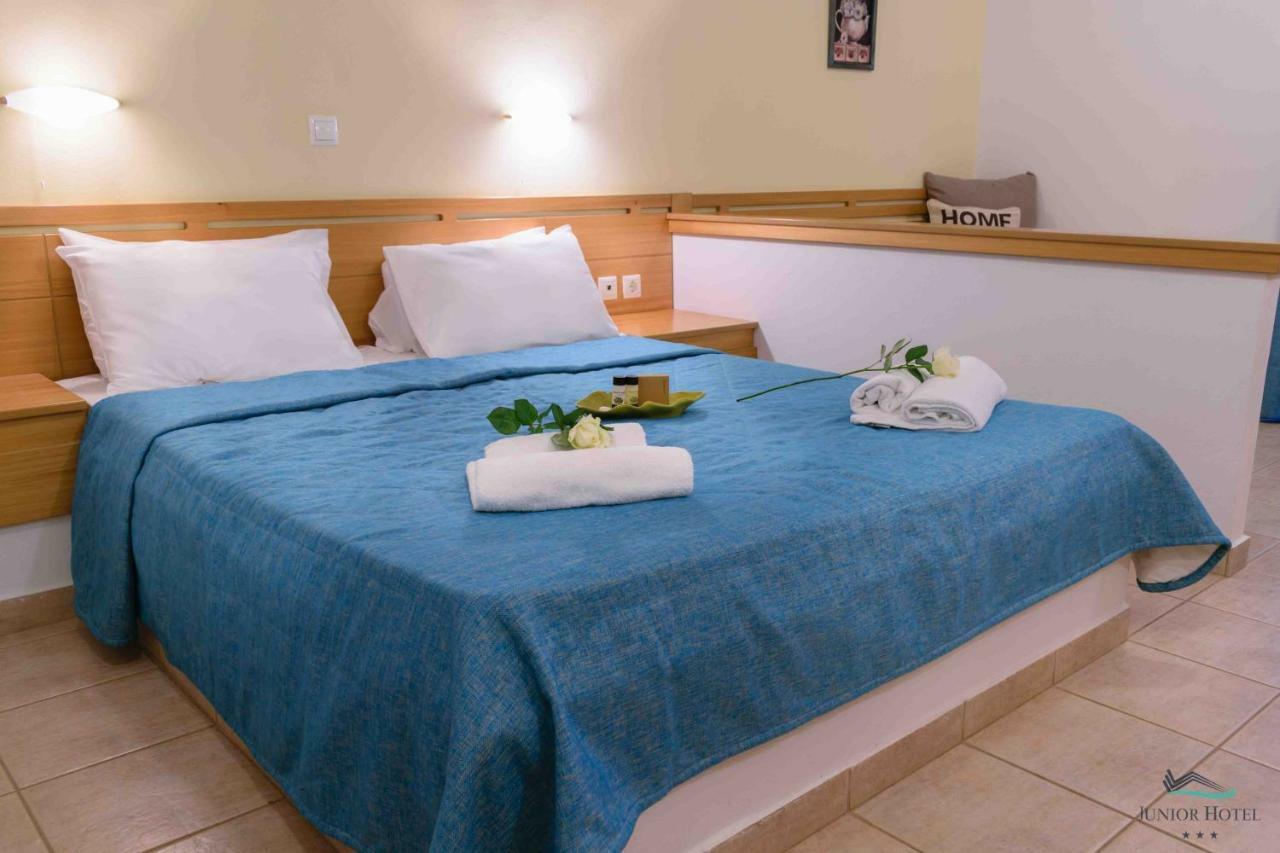Junior Hotel Íria Esterno foto